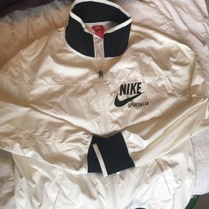 Nike Sportswear Windrunner size m
